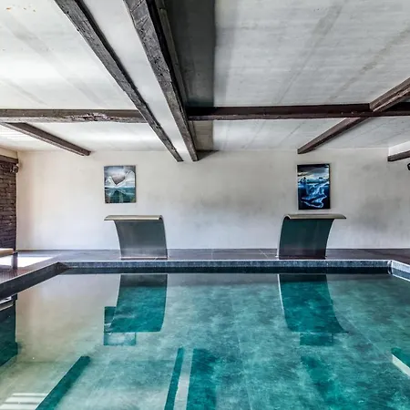 Carte Blanche Tango Charlie Chalet